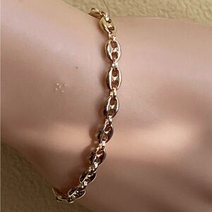 O-10:  6.75” 10k YG Mariner Link Bracelet with 18k solid YG lobster clasp- Shiny